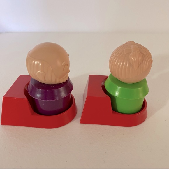 Tupper Kids Grandpa and Granddaughter Little Girl Figures with 2 Stands or Desks - Picture 3 of 4